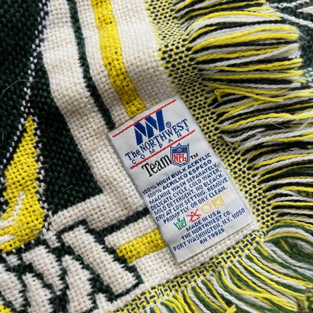 The Northwest Green Bay Packers Throw Blanket Unisex OS Green Yellow NFL Vintage